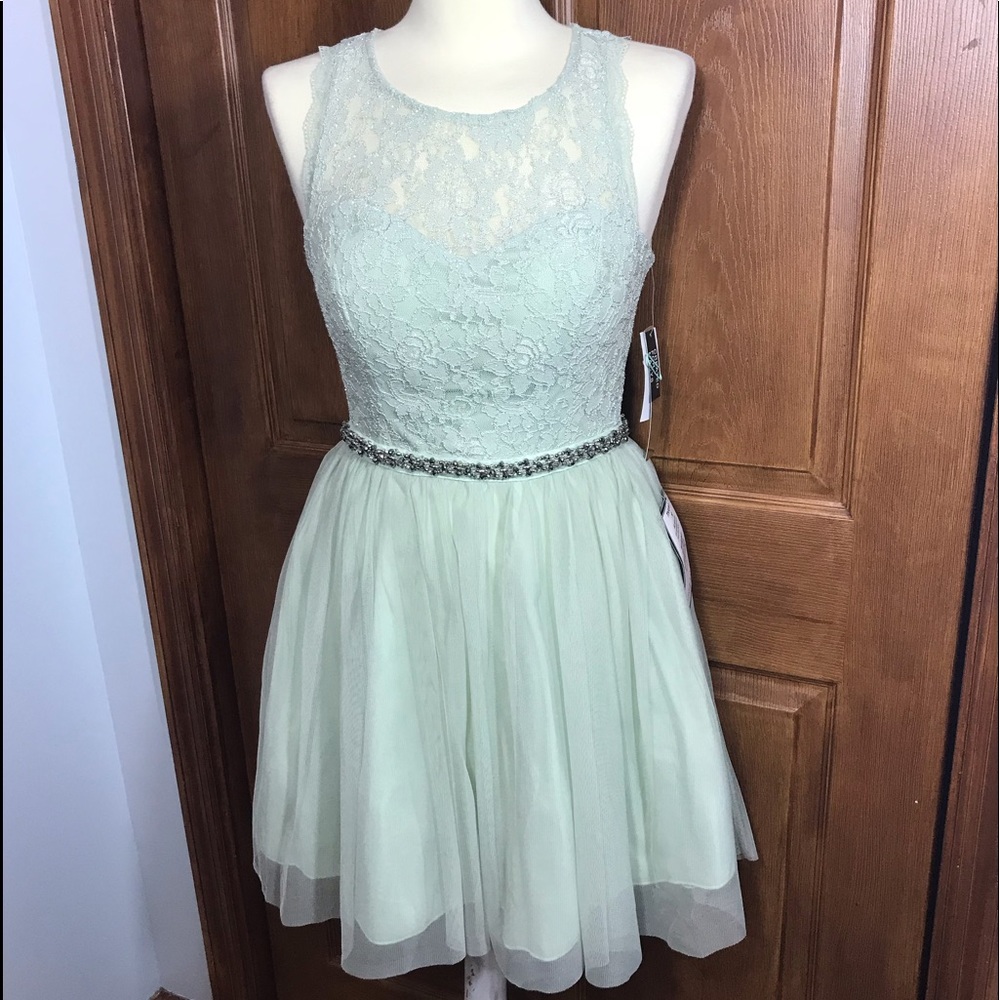 NWTSequin hearts prom dress size 9